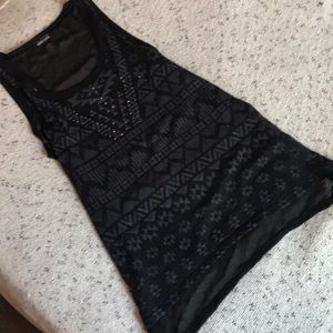 Black detailed sheet back tank top